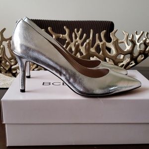 BCBG Metallic Silver Pumps Size 10